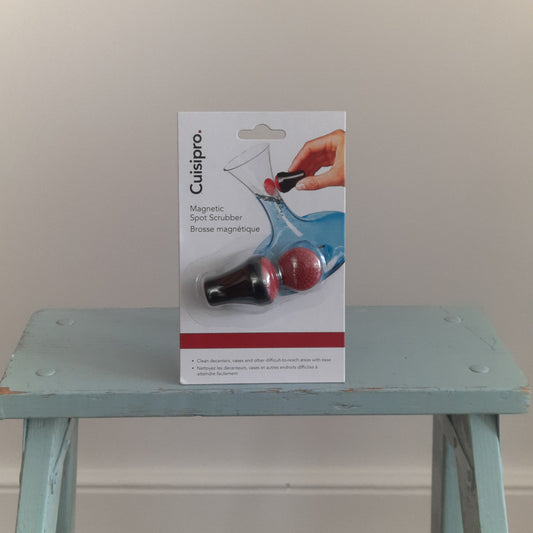 Cuisipro magnetic pot scrubber