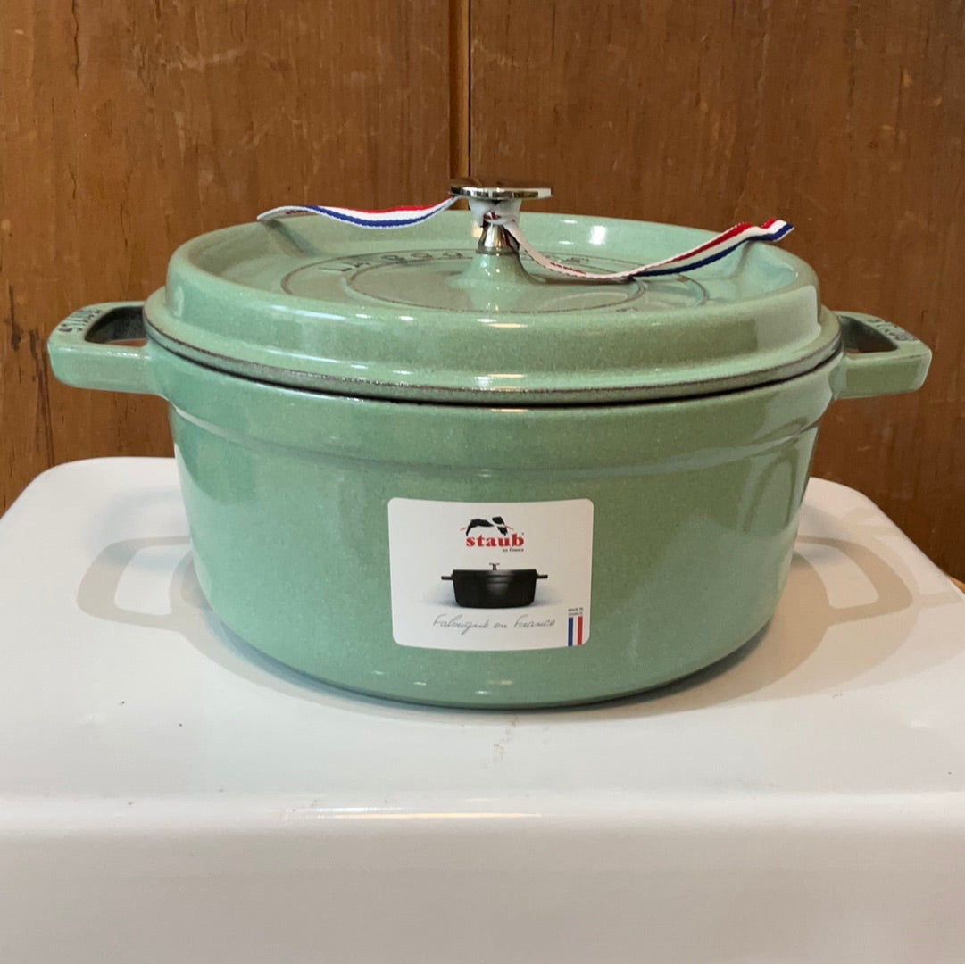 Staub Round Cocotte 20cm 2.2L