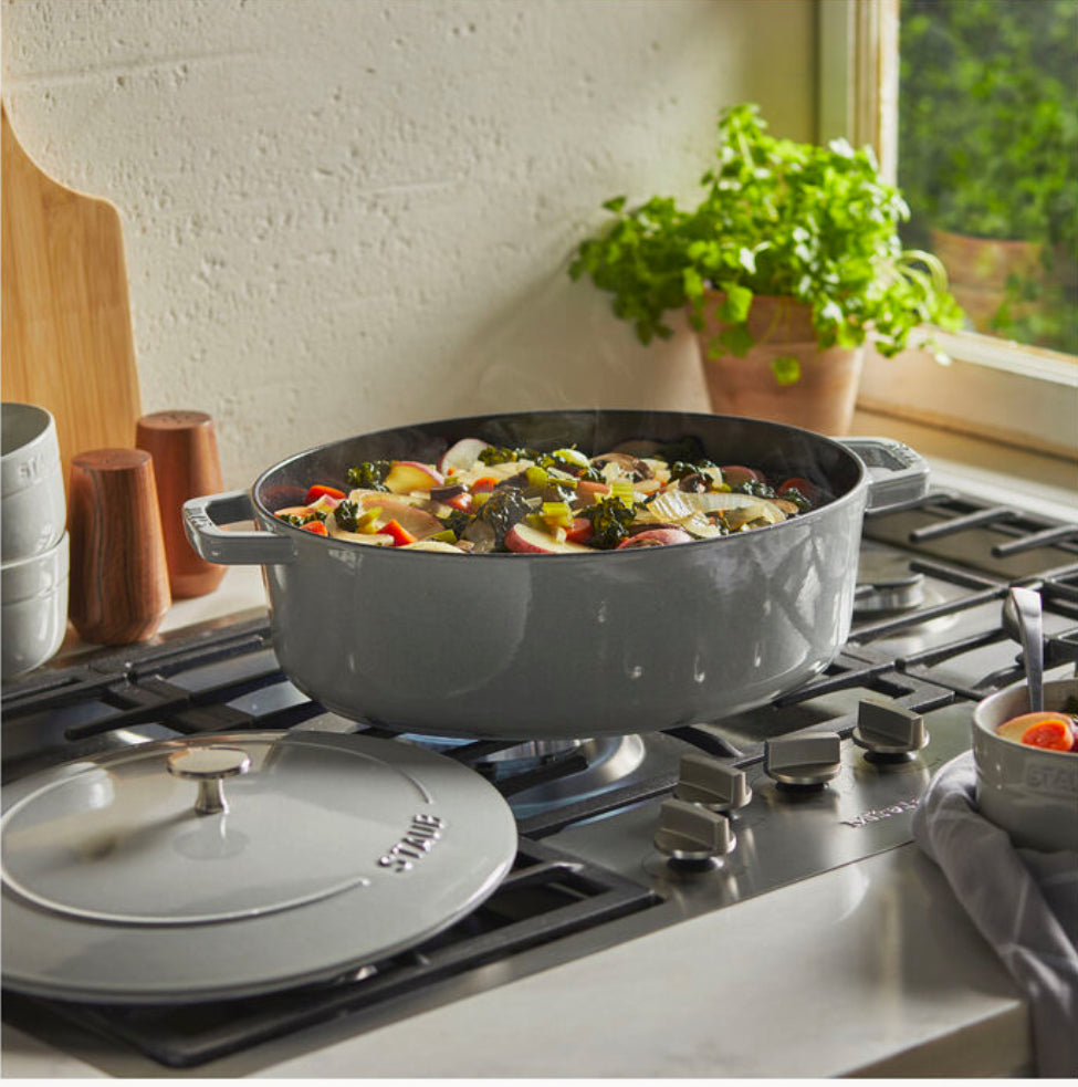 Staub Oval Cocotte 31cm 5.9L