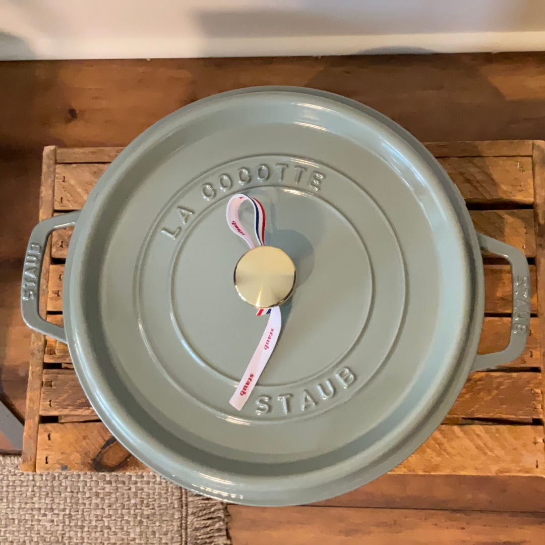 Staub Round Cocotte 28cm 6.7L