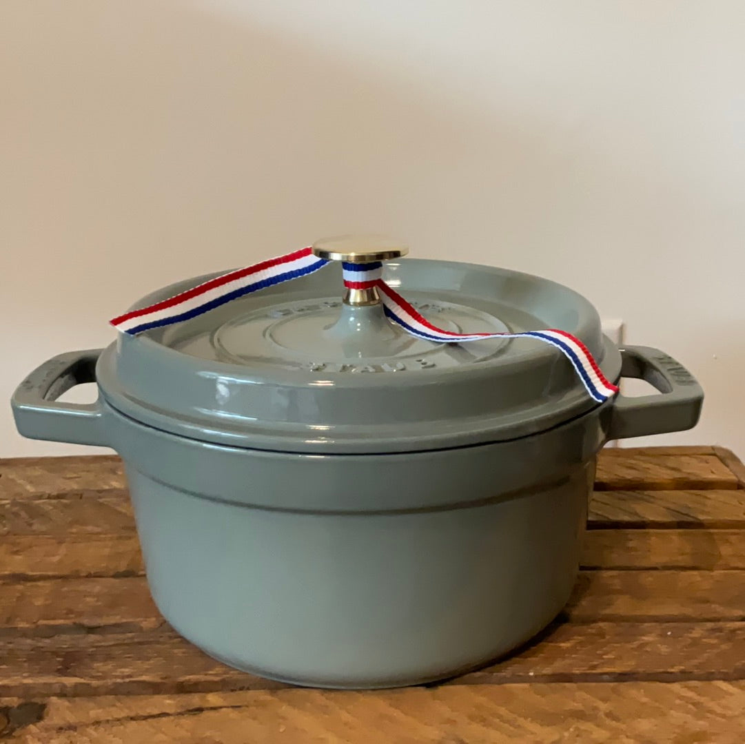 Staub Round Cocotte 28cm 6.7L
