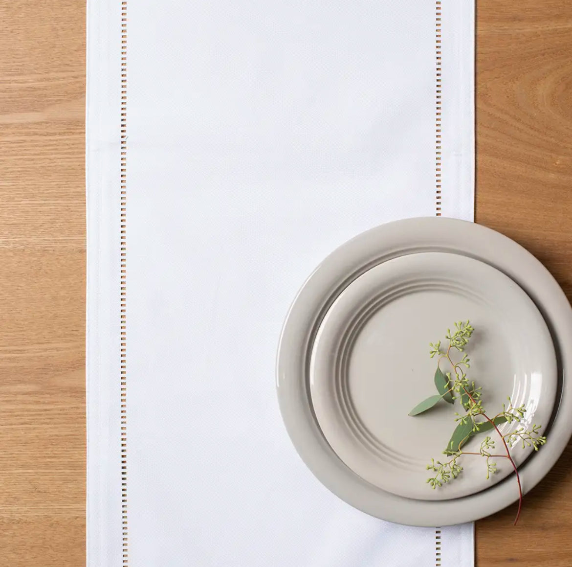 Holiday Hemstitch Table Runner 35cm x 180cm(14”x72”)