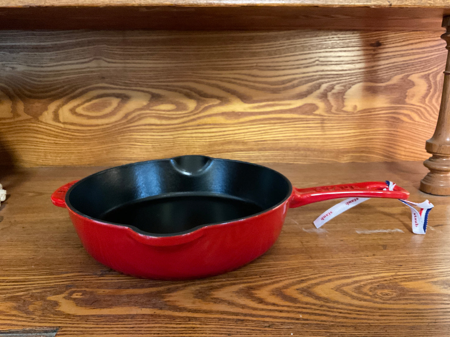 Staub Traditional Fry Pan with Handle - 22cm