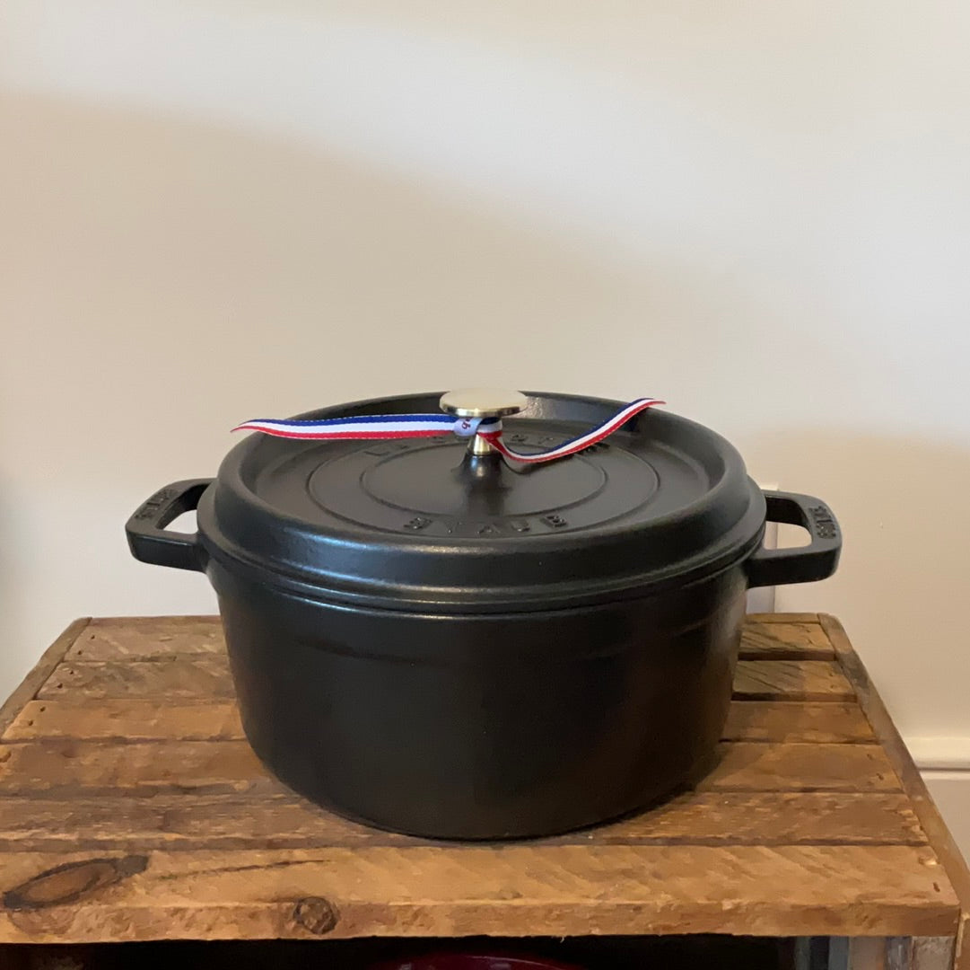 Staub Round Cocotte 28cm 6.7L