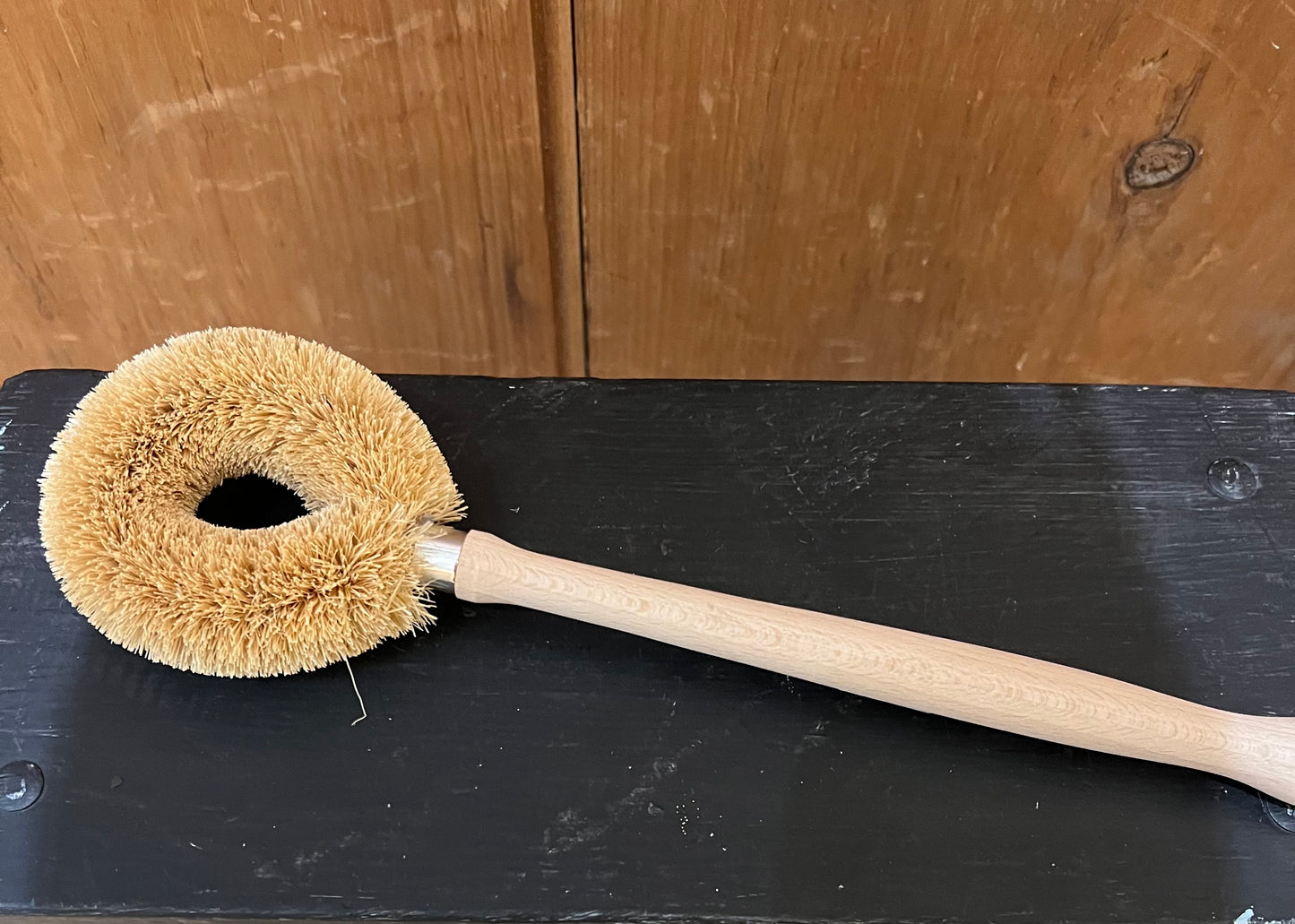 Dish brush - coconut fibre circular wand