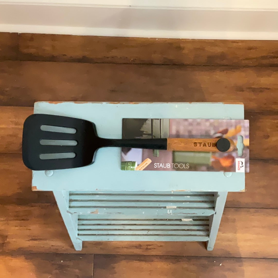 Staub Silicone Serving Turner