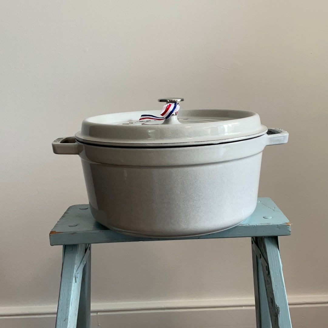 Staub Round Cocotte 28cm 6.7L