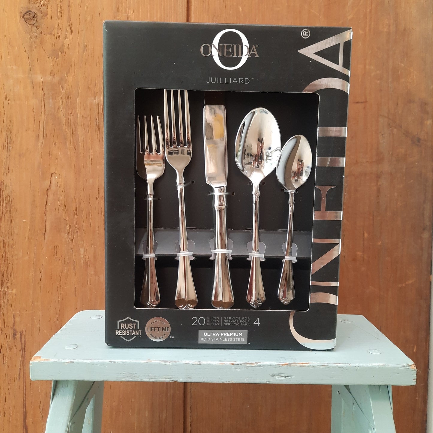 Oneida's 20 piece Flatware Sets for 4