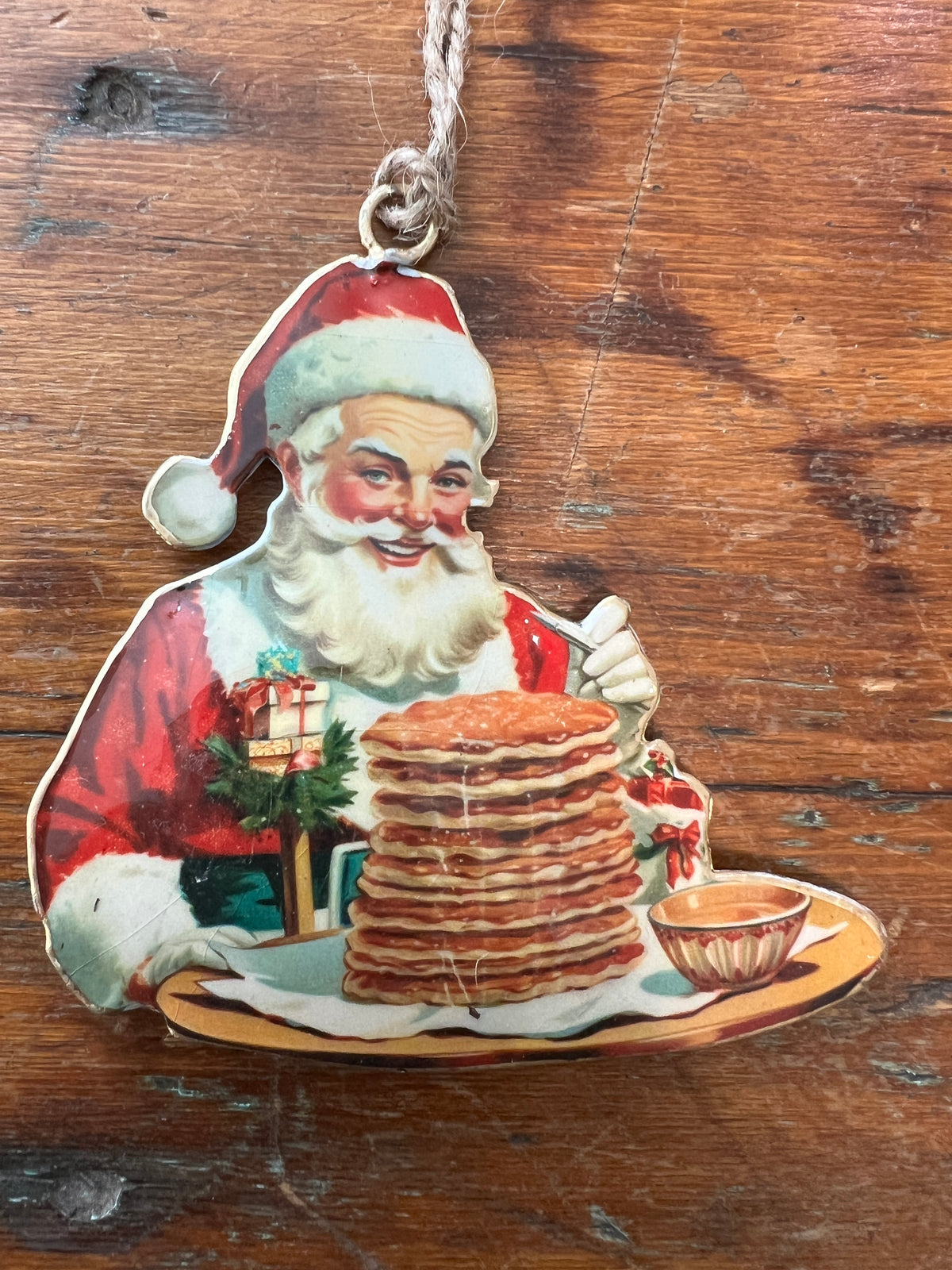 Vintage Vibe Ornaments (new)