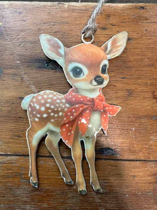 Vintage Vibe Ornaments (new)