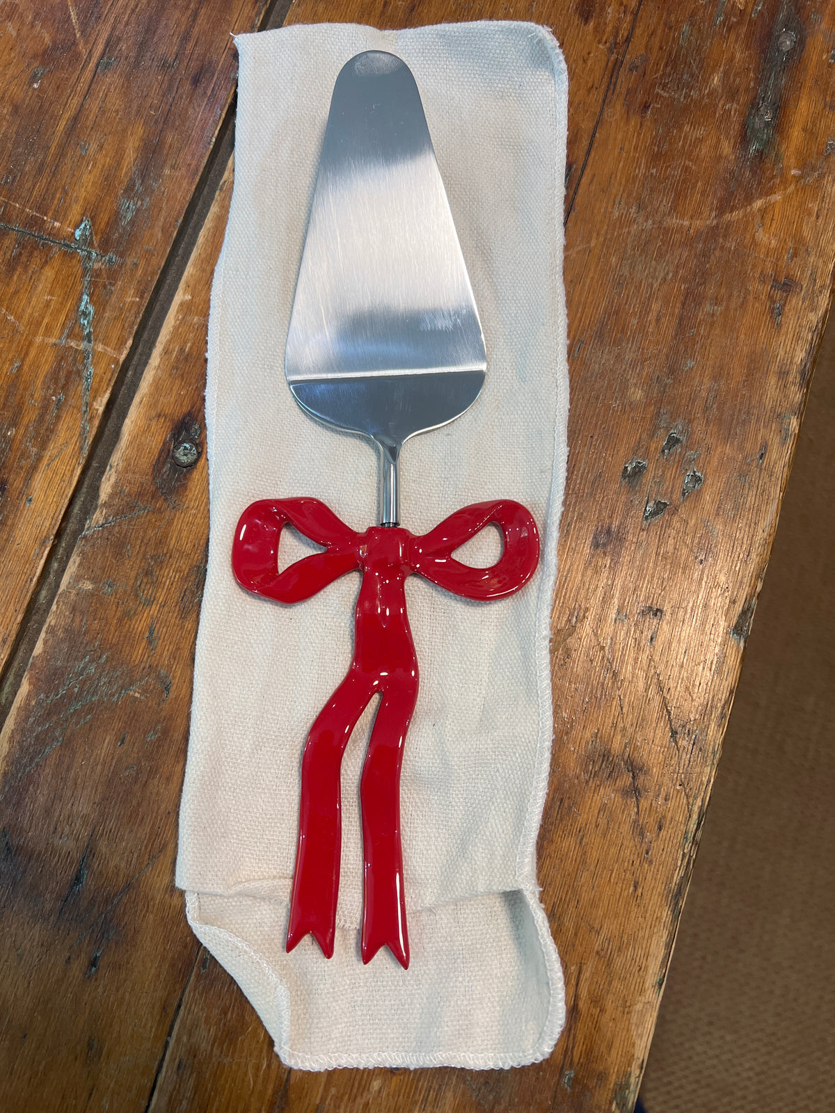 Festive Bow Cake Server 🎂