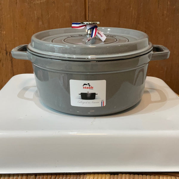 Staub Round Cocotte 20cm 2.2L – Cuisine - Vintage & Modern Kitchen