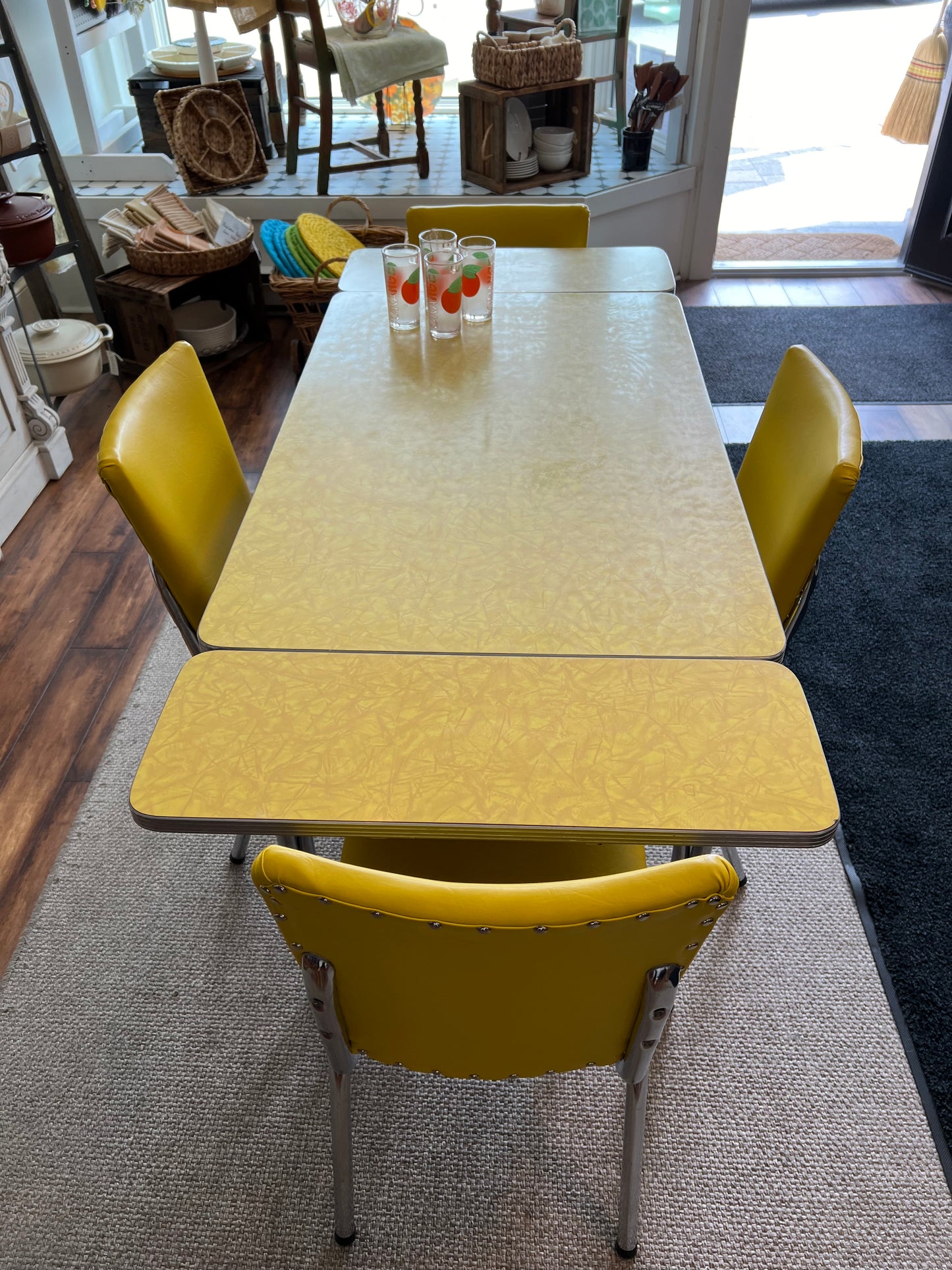 1950’s Formica Table with 4 chairs