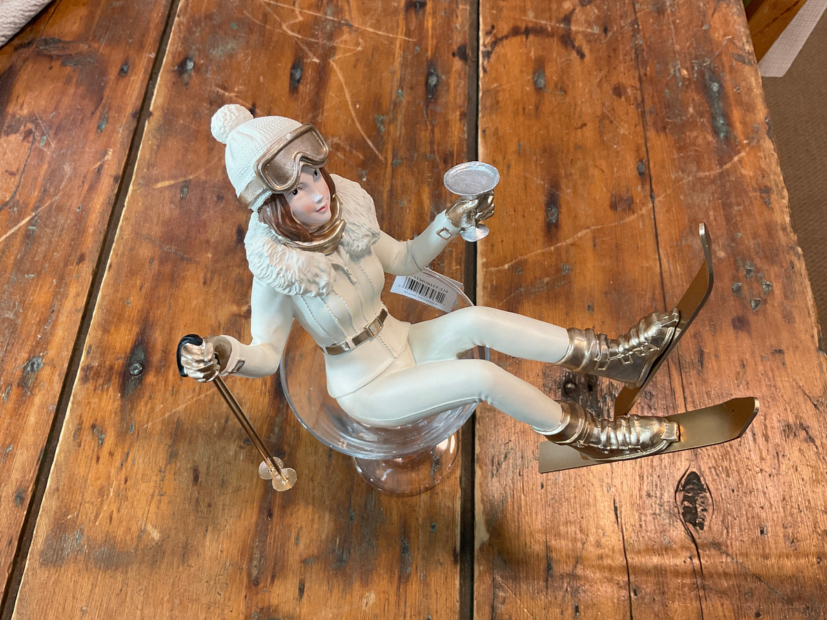 Champagne Ski Bunny 🥂