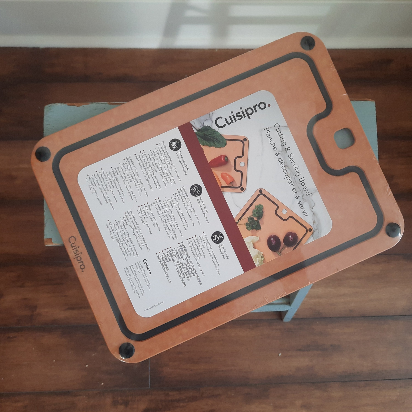 Cuisipro cutting & serving footed board