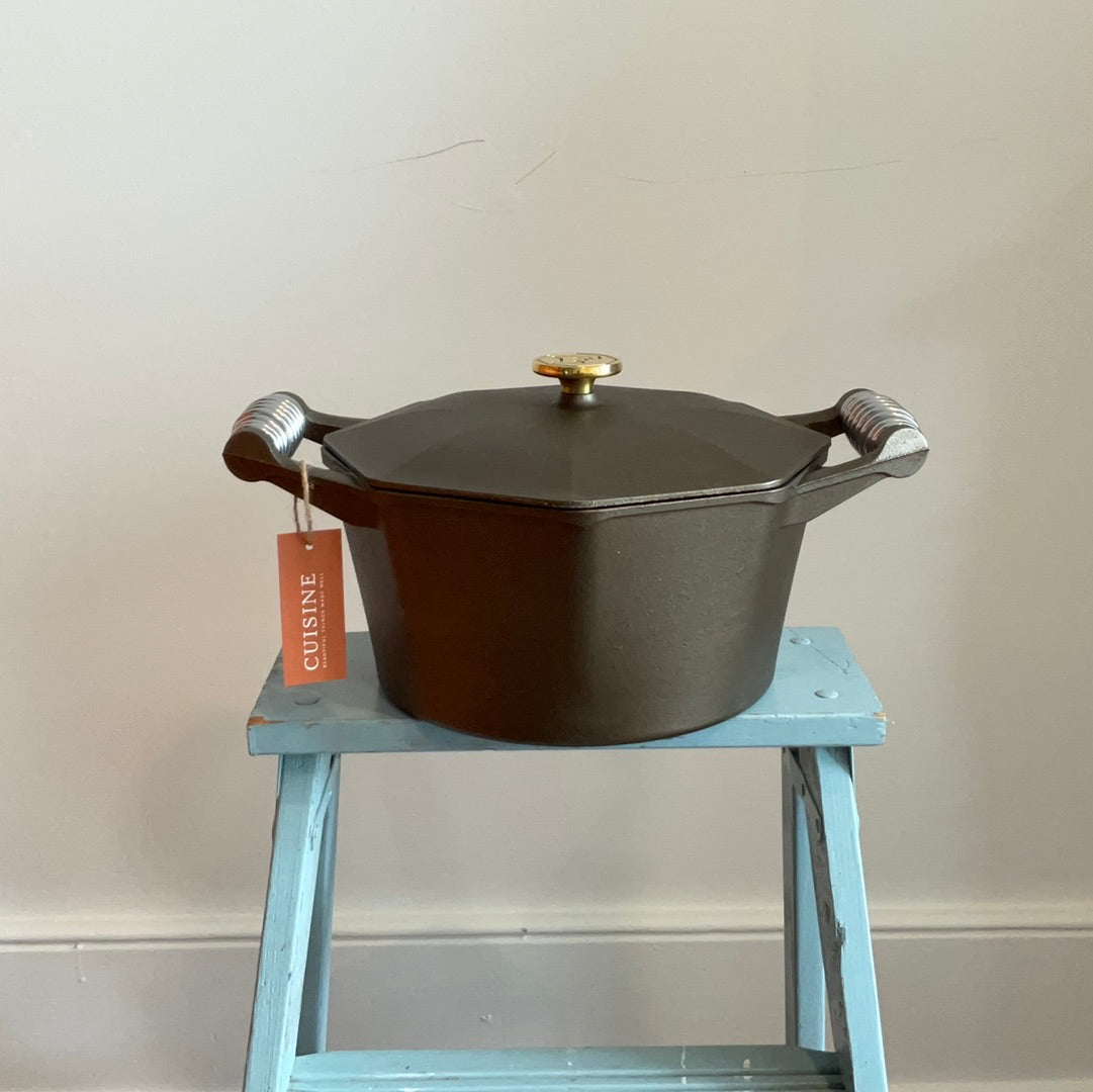 FINEX 5Qt. Cast Iron Dutch Oven