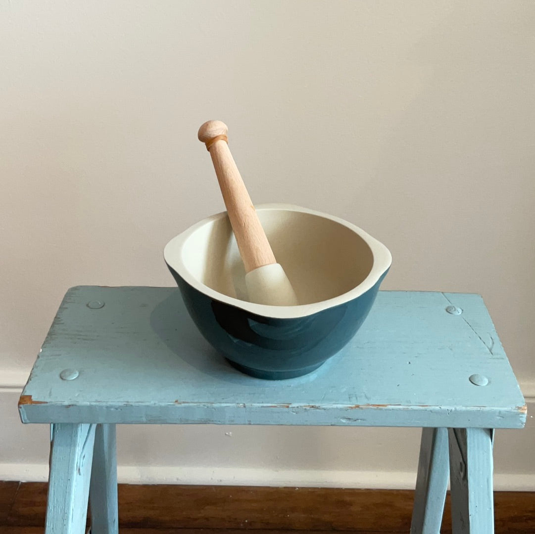 Emile Henry mortar & pestle