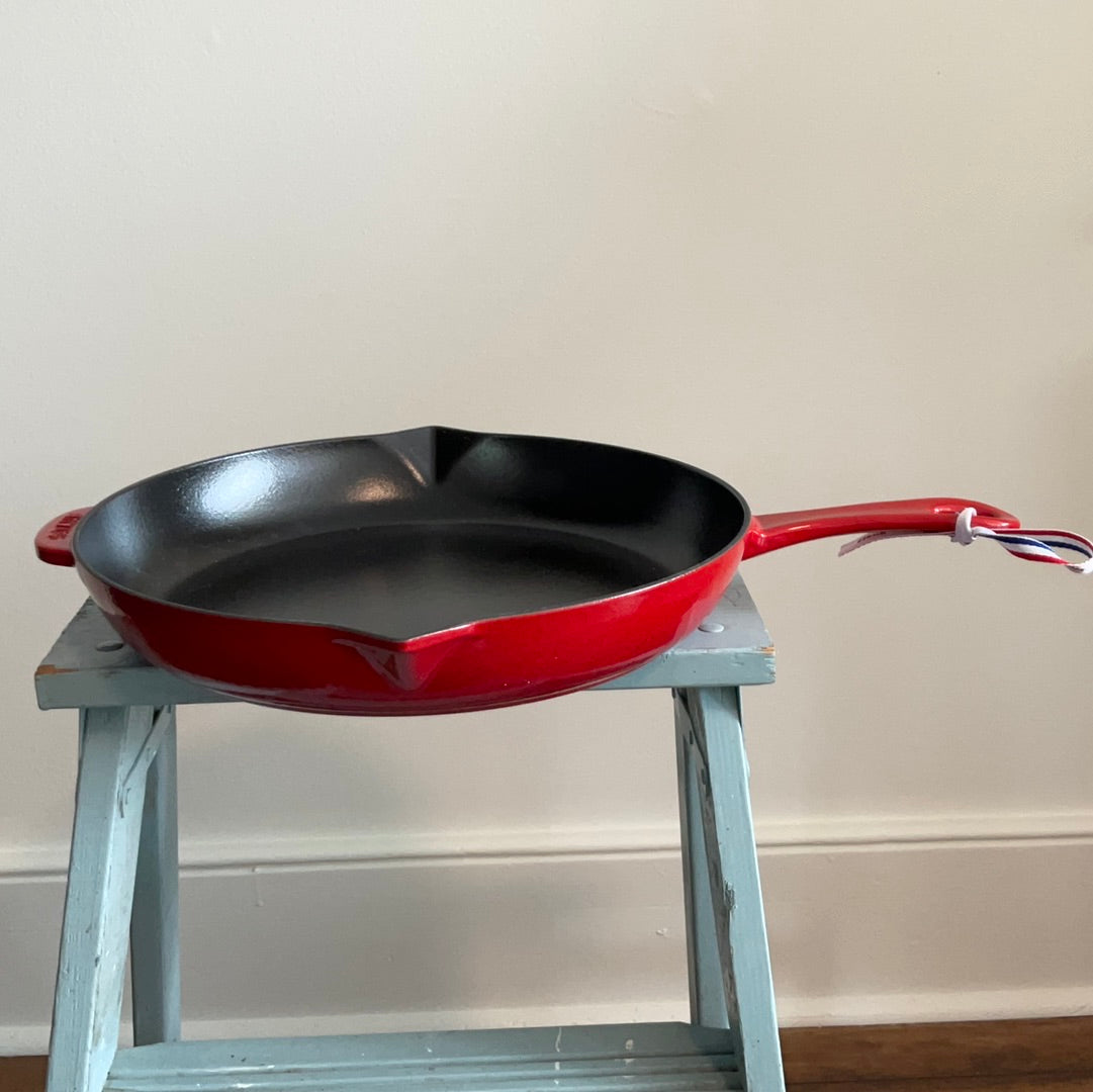 Staub Cast Iron Fry Pan with Handle - 16 cm